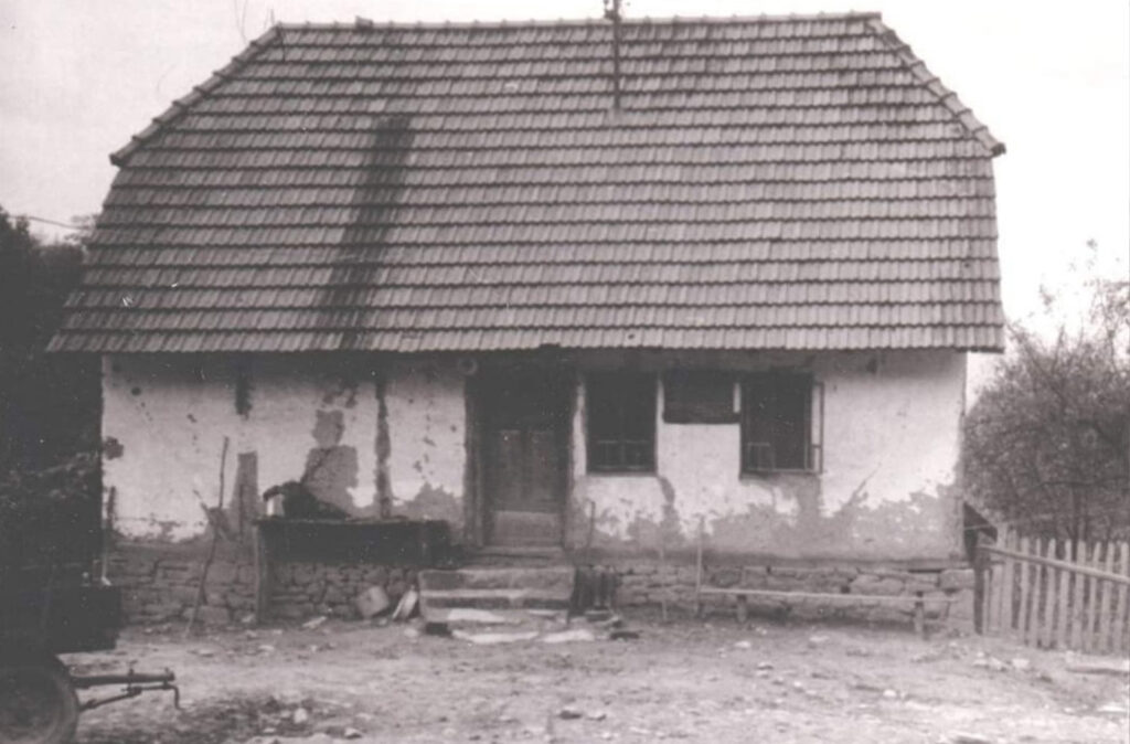 Кућа породице Радаковић у којој се једно вријеме налазила партизанска болница.