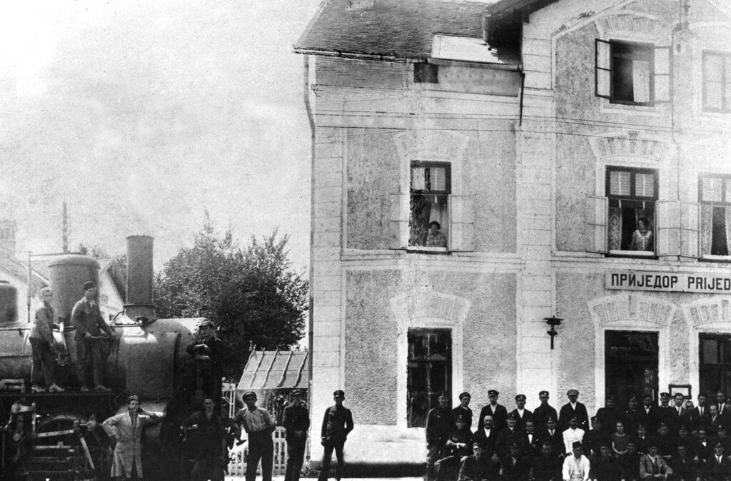 Жељезничка станица и особље почетком 20. вијека
